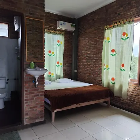 Bua Guest House Medan Exterior photo